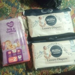 🍼🍼🍼Brand New Baby Diapers 🍼🍼🍼