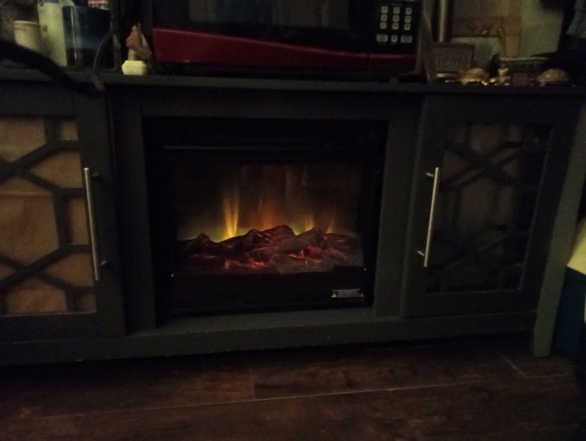 Fireplace TV Stand with Classic Flame Technology