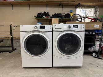 GE Front Load Washer And Dryer Set