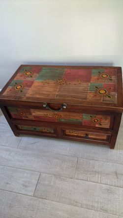 Wood trunk storage