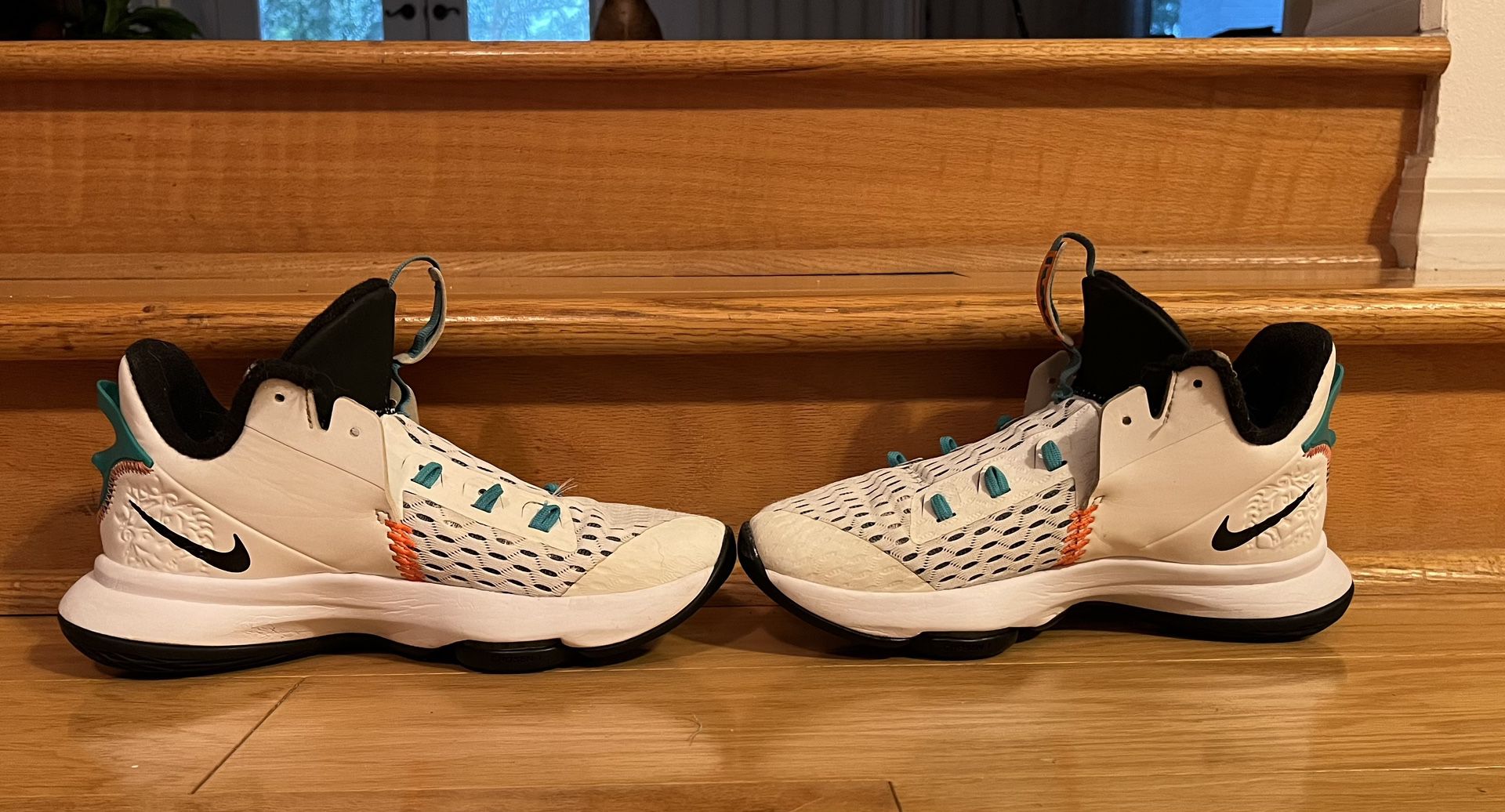 Nike Lebron Witness V 5 White Black Jade Orange CQ9380-100 Men's Size 7 Shoes