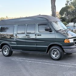 Clean Dodge Ram 2002 – 84K Miles – Well Maintained - High Top