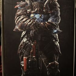 Quake Champions Scalebearer Statue Collector's Edition