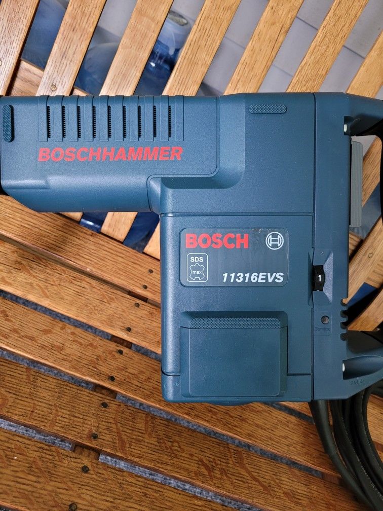 Bosch 11316EVS demolition hammer drill