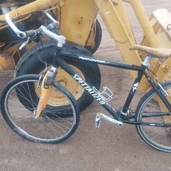 ×× SPECIALIZED ROCK HOPPER ××