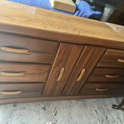 Dresser With 1 Nightstands And Miror