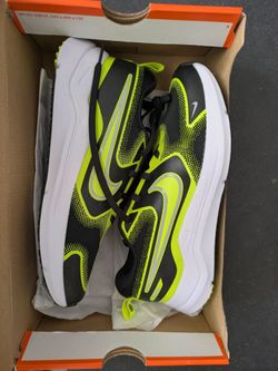 New Nike Cosmic Runner 6.5