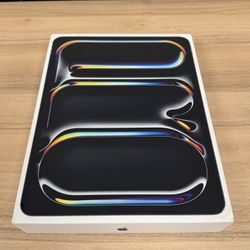 iPad Pro 13" M4 7th Gen 256GB Unlock**WiFi And Cellular 