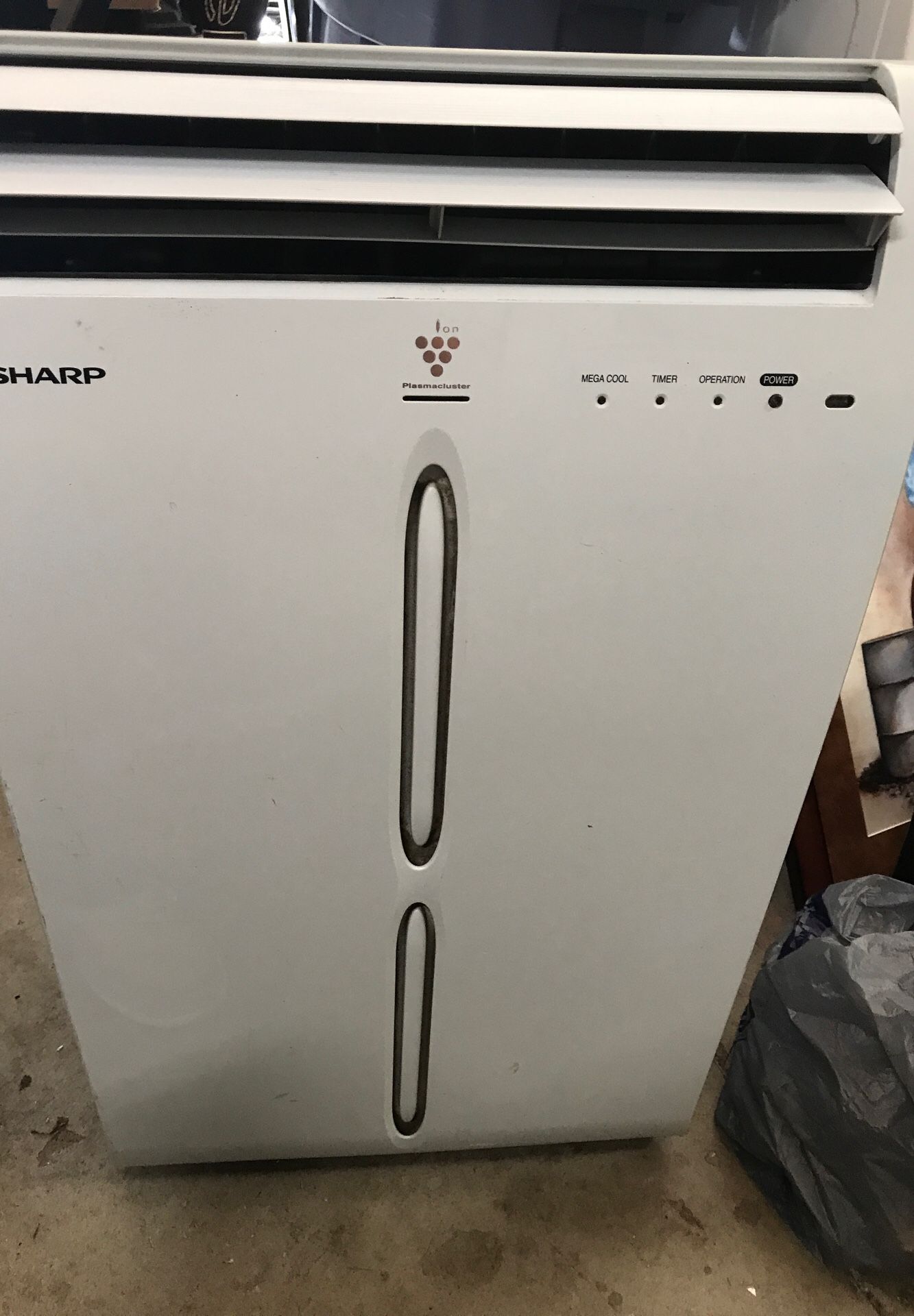 Sharp portable air conditioner CVP10NC for Sale in Carmichael, CA