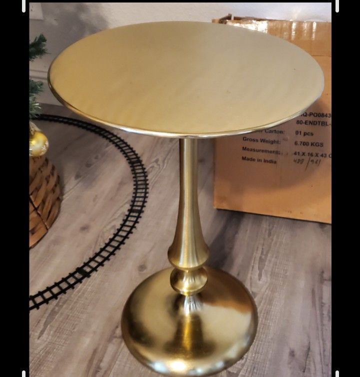 Brass Pedestal Gold Round End Table Open Box 