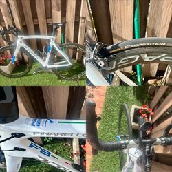 Bicicleta  / BIKE PINARELLO DOGMA F8