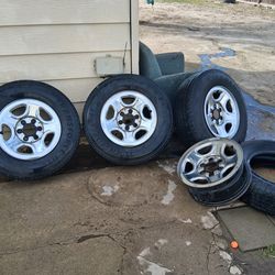 Set of 4 wheels 6x5.5 chevy 6 lug ok condition