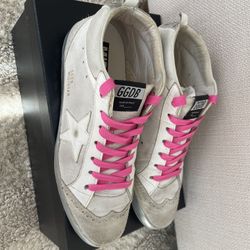 Golden Goose Sneakers