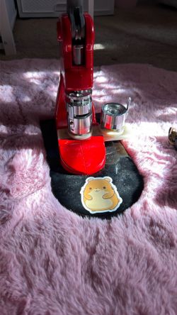 Pin maker