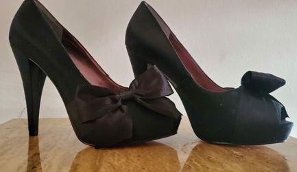 PARIS HILTON, Dress Shoes.