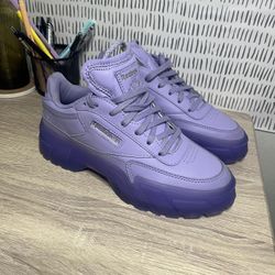 Reebok Size 5y  CARDI B