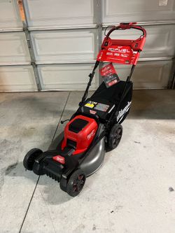 New Milwaukee M18 FUEL Brushless Cordless 21 in. Walk Behind Dual Battery Self-Propelled Mower (Battery Not Included)