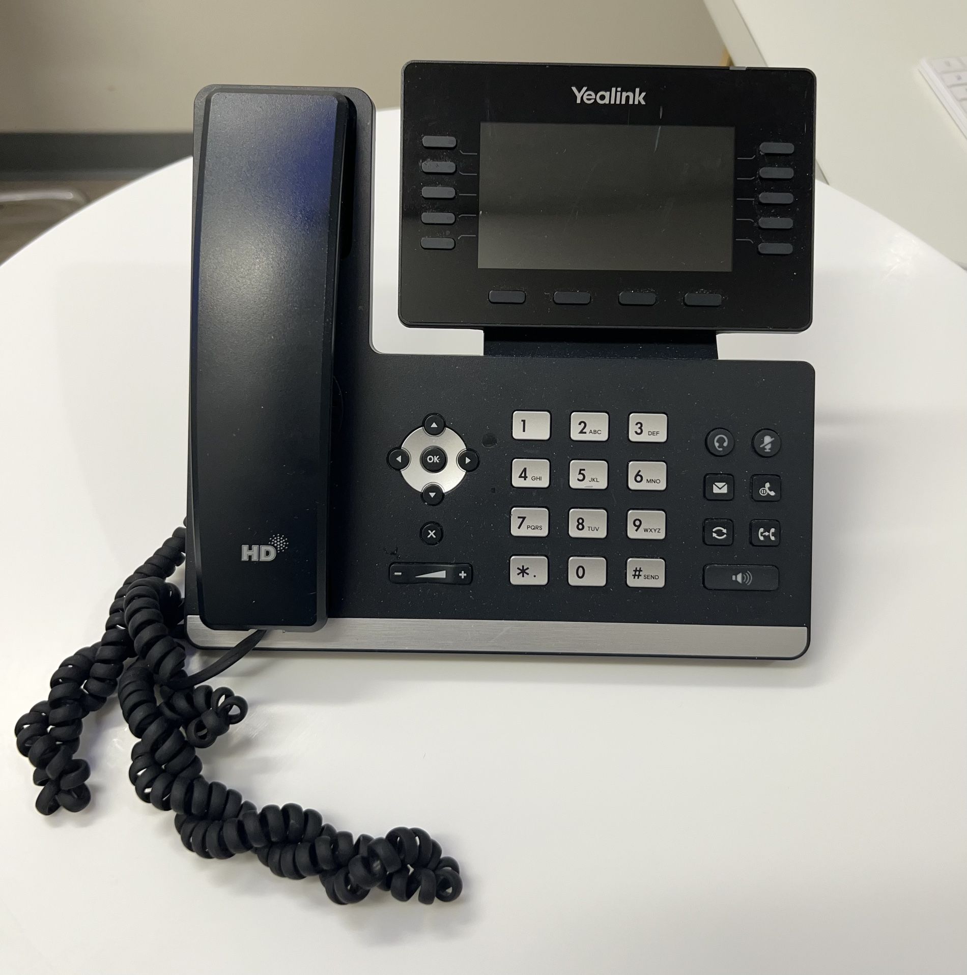 Business Office Phones (Set of 6)