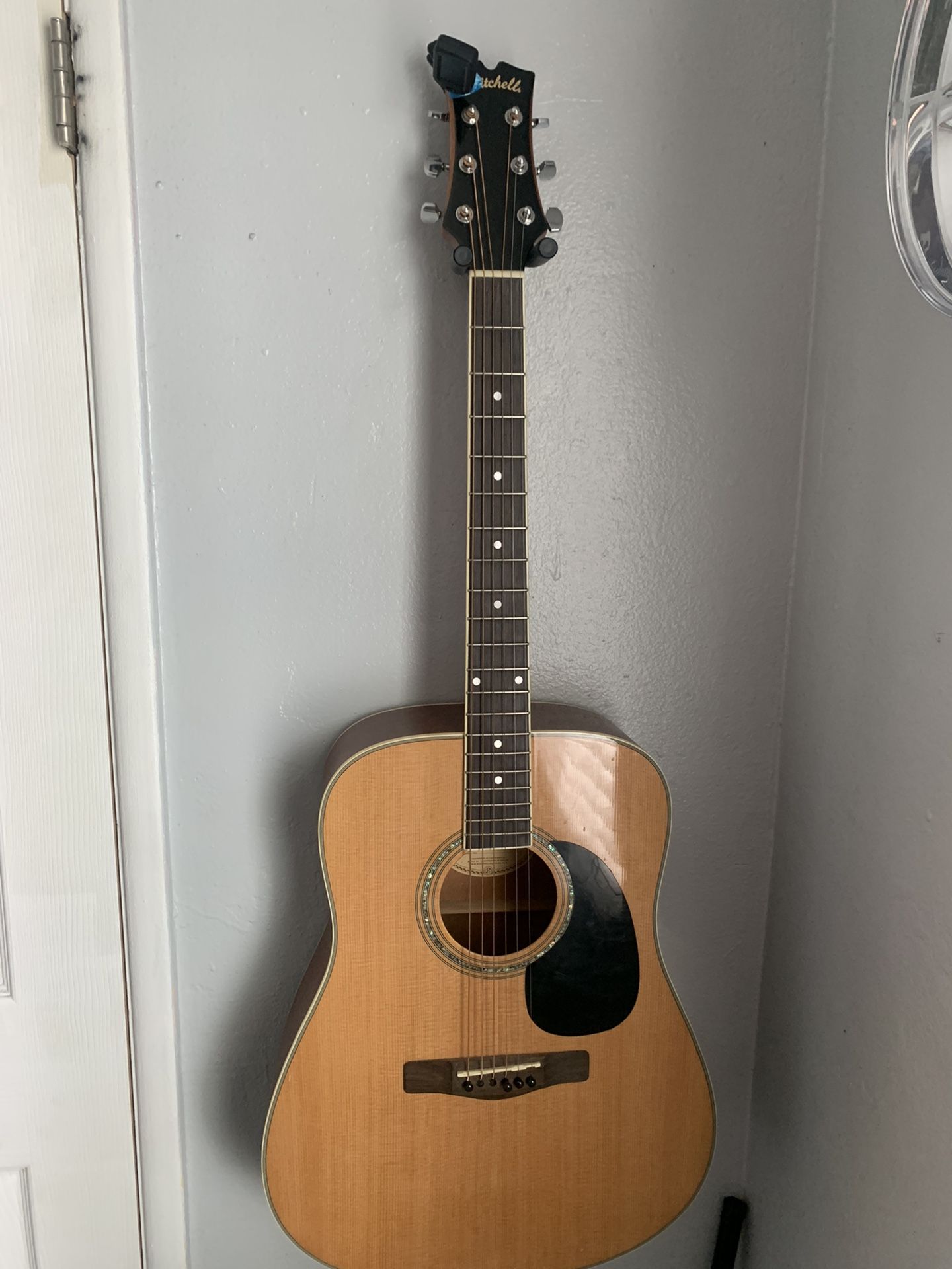 Mitchell D120 Dreadnought Acoustic Guitar Natural