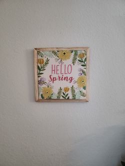 Hello Spring Wall Decor