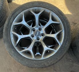Chrysler 300 wheel