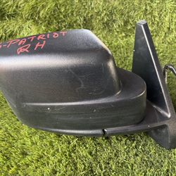 2016 jeep patriot passenger right hand side mirror 