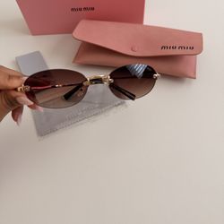 Woman Stylish Sunglasses 