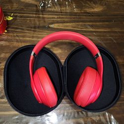 Red Beats 