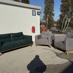 Modern Sofa & Chair Set - Free Curbside Delivery