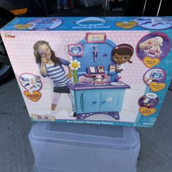 Disney Junior Doc Mcstuffins Get Better Check Up Center Brand New