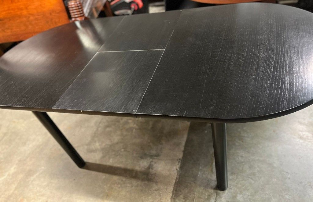 Extendable Oak Dining Table