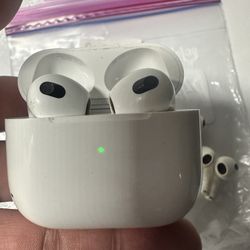 AirPods 1/2/3 Generation AirPod Pro Read Description 