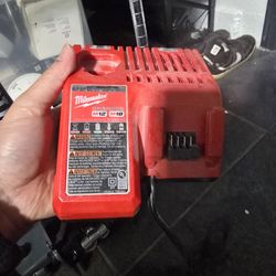 Milwaukee M12 And M18 Charger