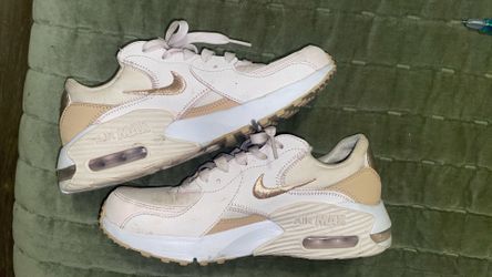 Women’s Nike Air Max (Light Pink)