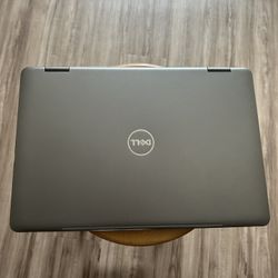 Dell Inspiron 17 7000 Series Laptop 2in1