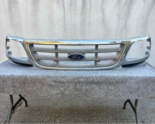 2002 Ford F150 OEM Front Grill