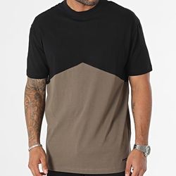 Selling An Armani Shirt This Exact One On The Pic Asking 30 