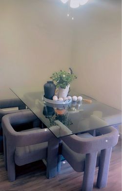 Dining table with 6 chairs