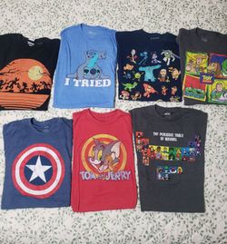 Collection Of 7 Casual Graphic T's Featuring Popular Characters Captain America, Stitch, Toy Story, Tom & Jerry, Marvel, Disney, Size Medium!
