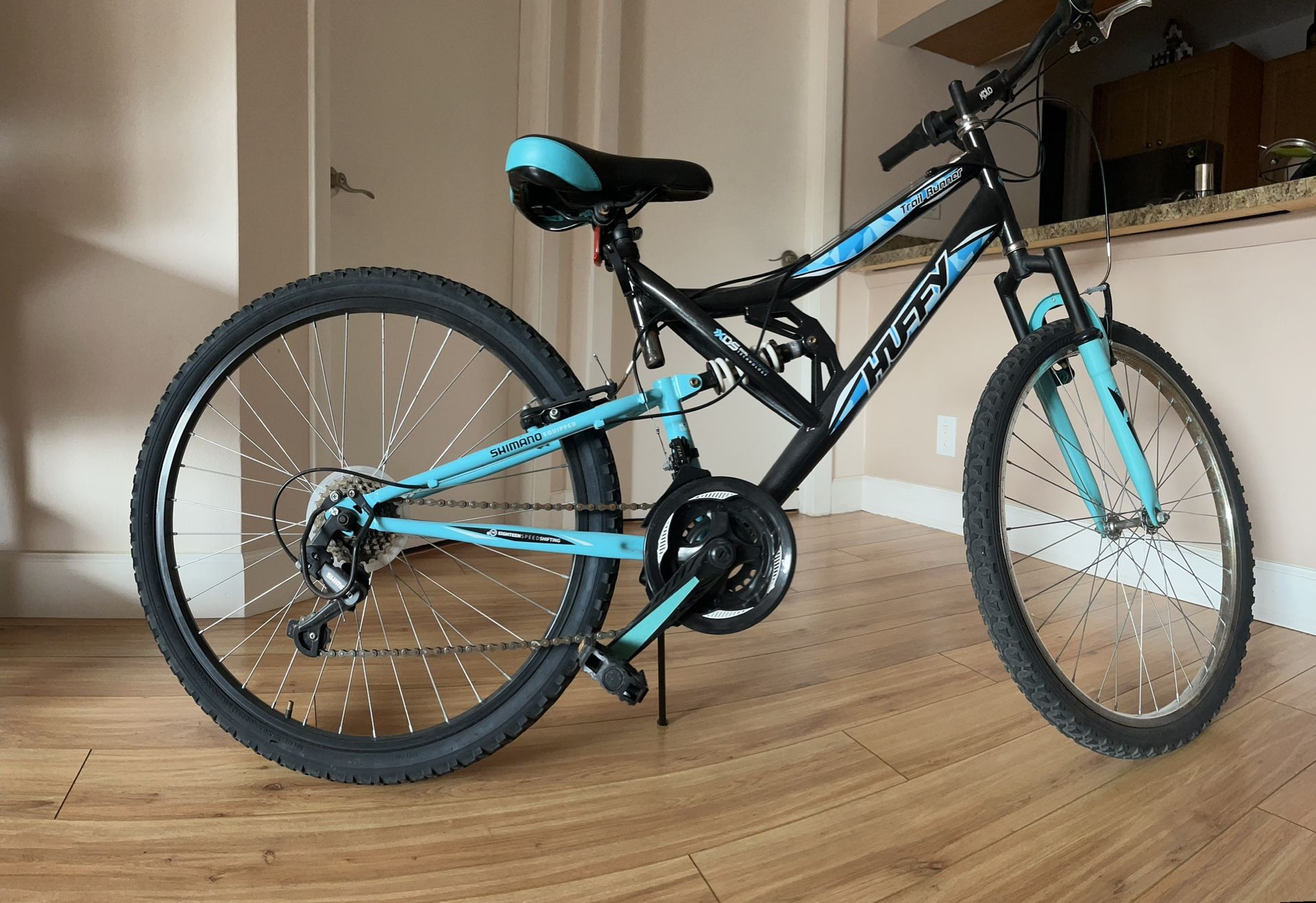 Cruiser Bike Huffy Trail Runner Mountain Bike Mountain Bike Huffy Cruiser Bike Seat Huffy Trail Runner 24” With Saddle  Seat