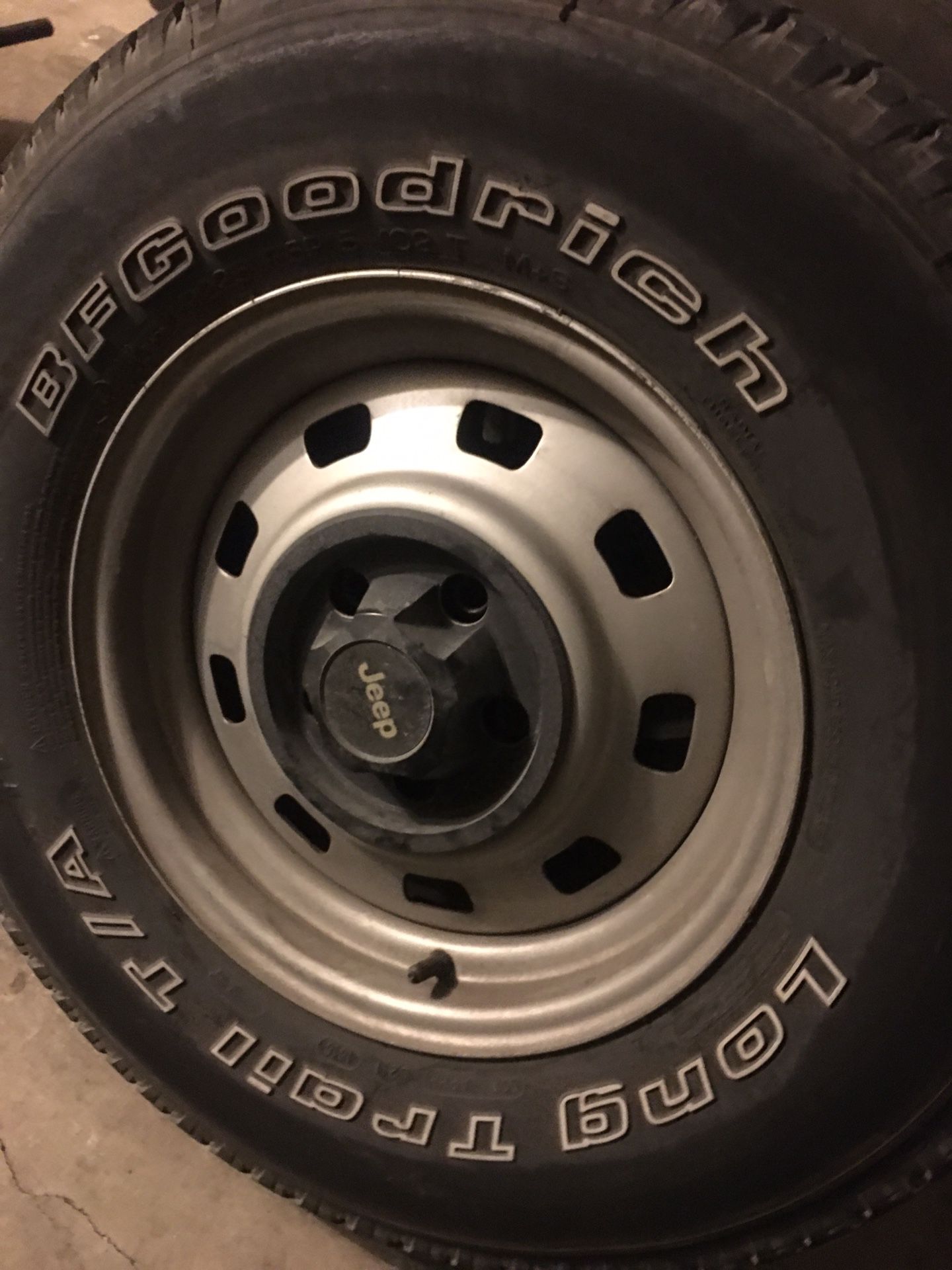 225/75R15 BFGoodrich long trail T/A set of jeep rims and tires