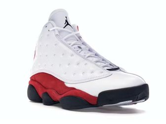 Jordan 13 Retro (Size 10.5)