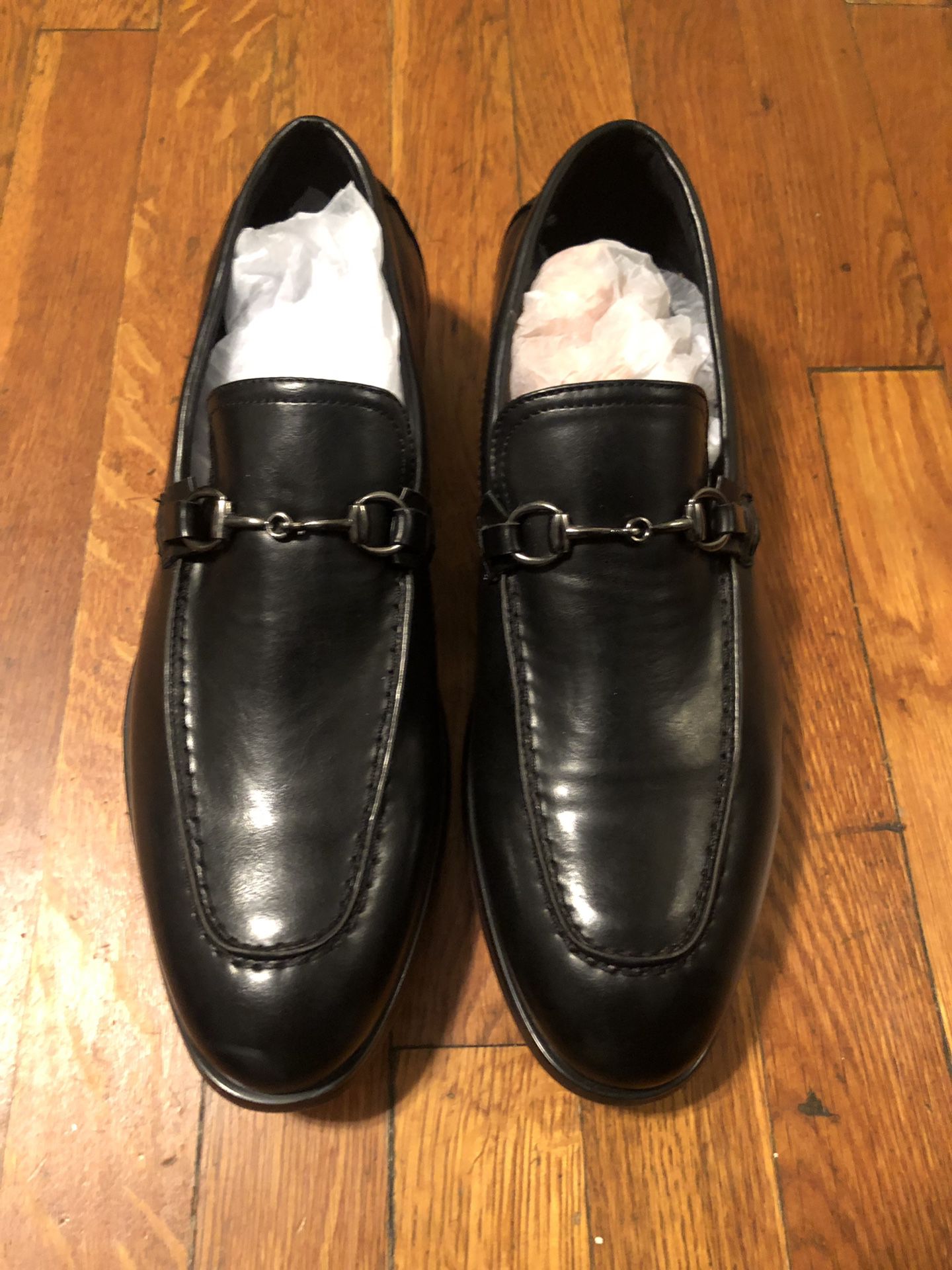 Brand new black dress shoes 12! Never worn in excellent condition