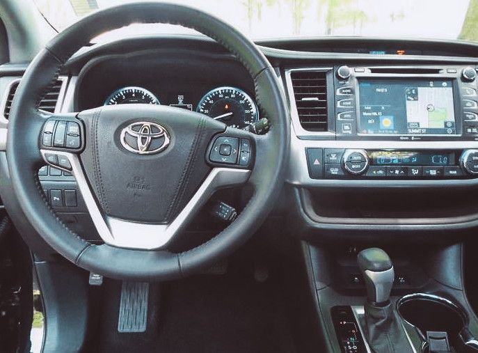 ForSaleByOwner2O15 Toyota Highlander PriceFIRM$18OO