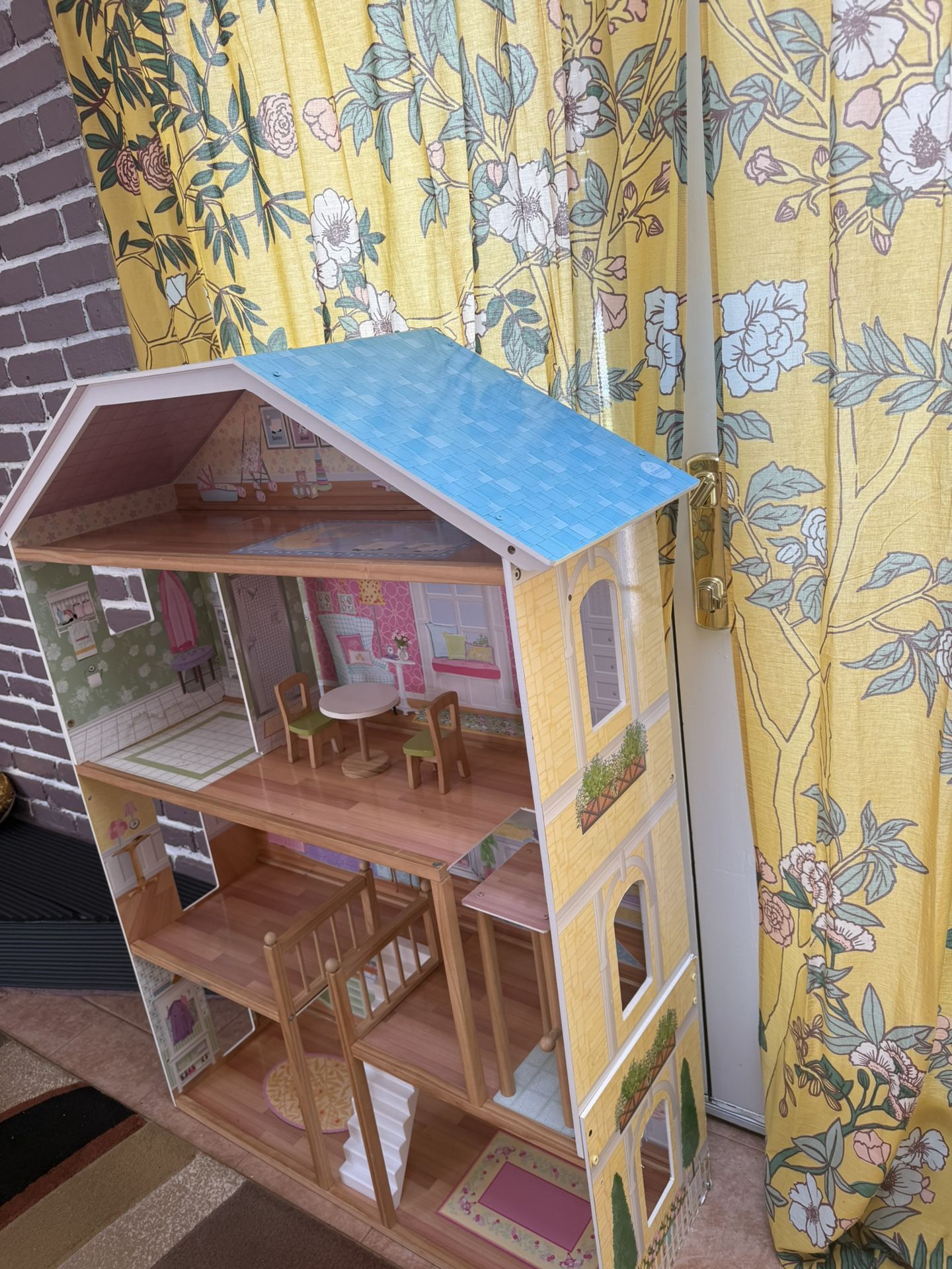 Kids Beautiful Doll House
