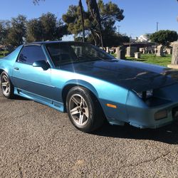 1991 Chevy Camaro RS 305 v8 motor 16” Irocs wheels 5x4.75