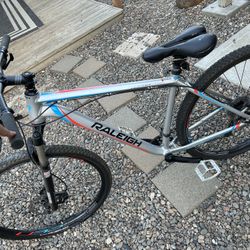 Tekoa raleigh & JYNX specialized bike