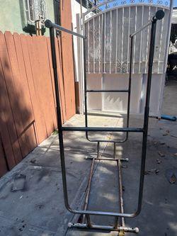 Clothing rack