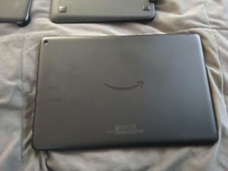 Amazon fire 8 tablet 10.1"