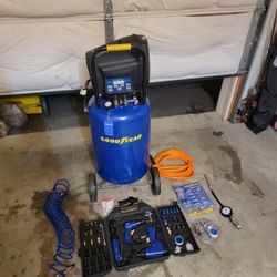 20 Gallon Compressor And Accessories 